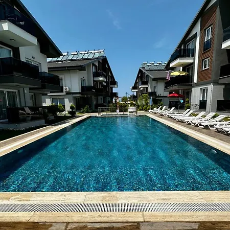 Two Bedrooms With Large Pool Apartment Fethiye