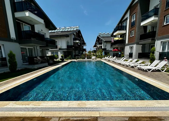 Two Bedrooms With Large Pool Апартаменты Фетхие