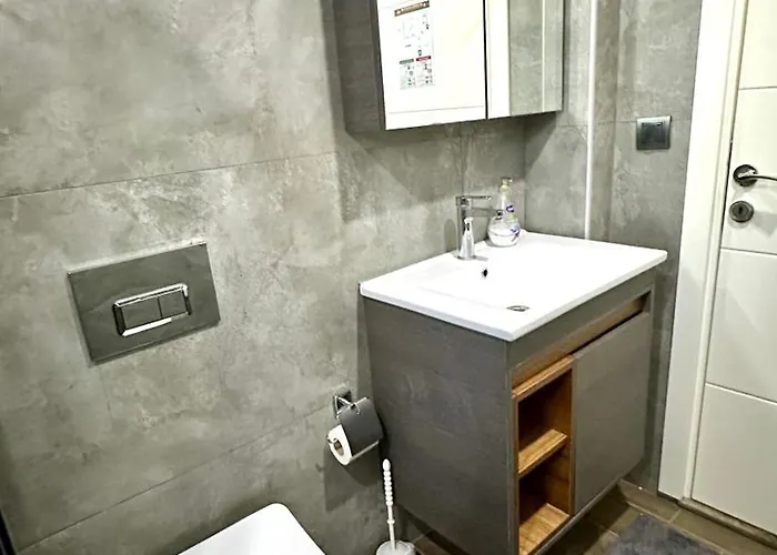 Апартаменты Two Bedrooms With Large Pool