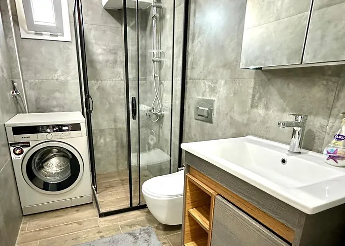 Two Bedrooms With Large Pool Lägenhet *